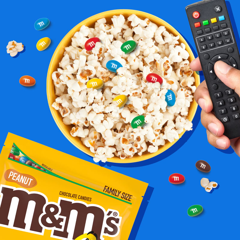 M&M'S Peanut Milk Chocolate Candy, Family Size (18.08 oz)