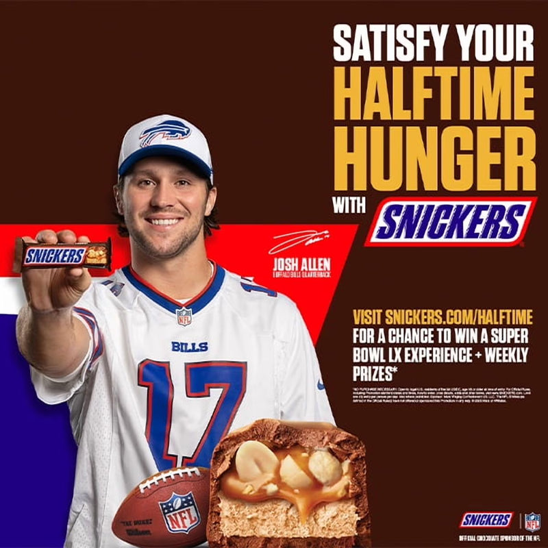 Snickers Fun Size Football Chocolate Bars Variety Pack, Party Size - 24.02 oz Candy Bag