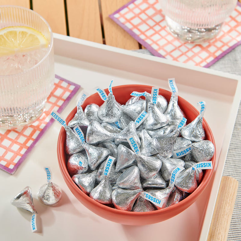 HERSHEY'S KISSES Milk Chocolate Candy Party Pack, 30 oz