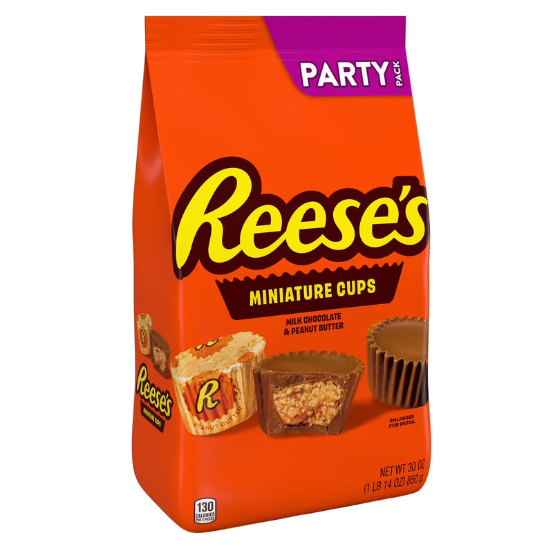 Reese's Miniatures Milk Chocolate Peanut Butter Cups, Candy Party Pack, 30 oz